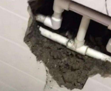 龙凤卫生间防水找谁好